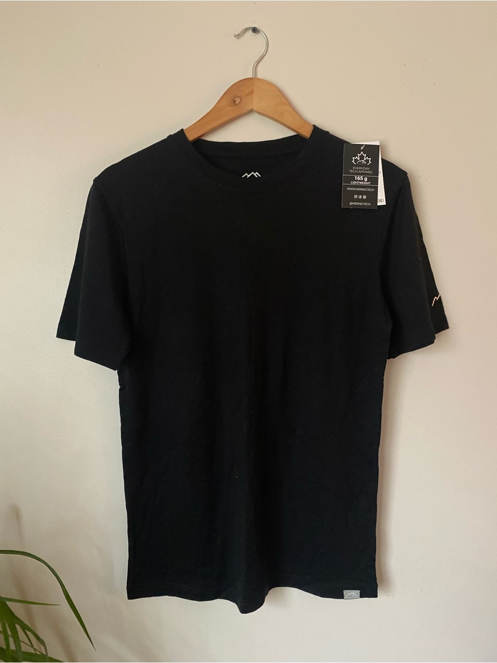 Merino Tech Wool - Men's Black Crew Neck Short Sleeve Tee - Small